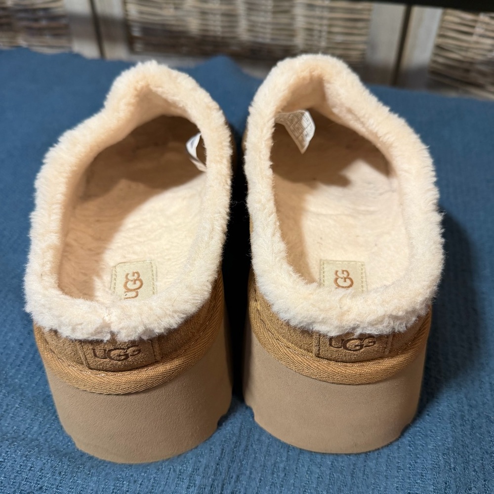 UGG Women's Brown Platform Clogs - image 10